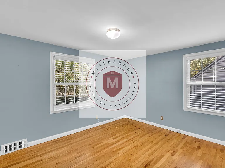 4307 Oxford Rd — Photo 17
