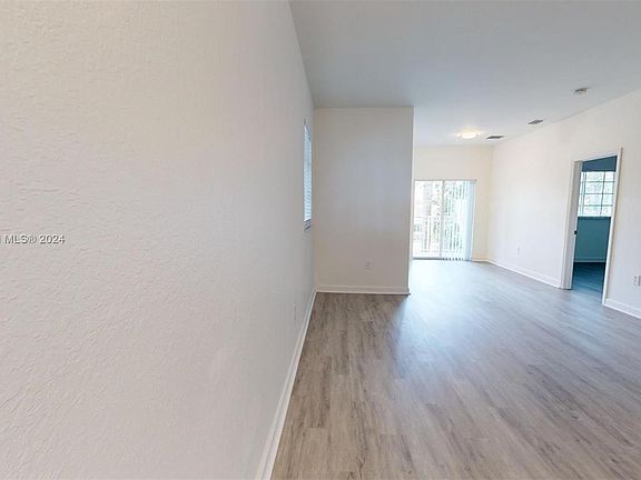 5th image of 2650 NE 3rd Dr Unit 201