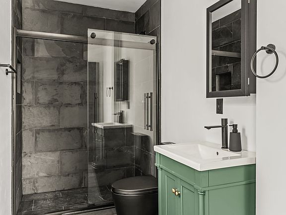 4th image of 10799 Ohio Ave #4
