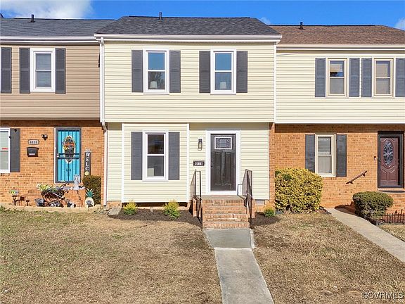 2nd image of 4418 Foxden Dr