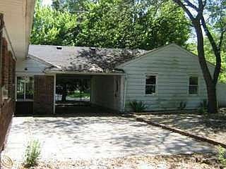 2nd image of 21001 Hugo St