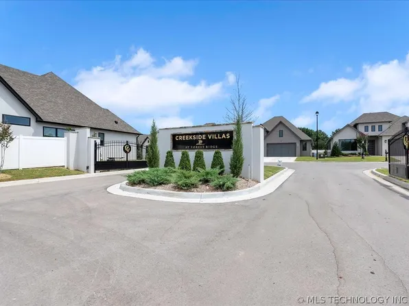 1225 N 72nd St, Broken Arrow, OK 74014
