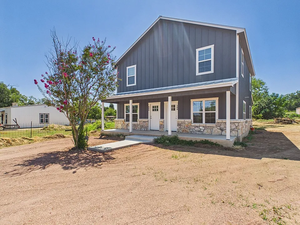 1124 Thiele Ln #100