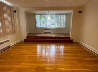 5921 Grove St APT 1, Ridgewood, NY 11385