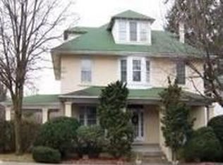 330 S Broad St, Lititz, PA 17543