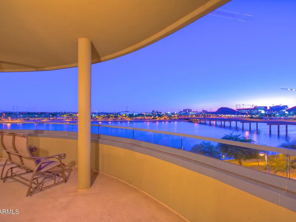 945 E Playa Del Norte Dr #3013