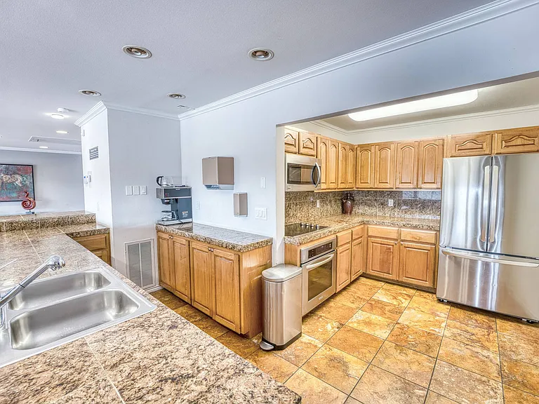 Juniper Springs Apartments — Photo 12