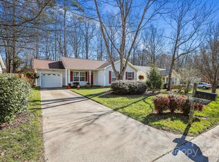 2620 Daffodil Dr, Charlotte, NC 28269