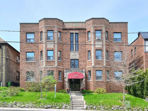 1646 Bathurst St #17, Toronto, ON M5P 3J7