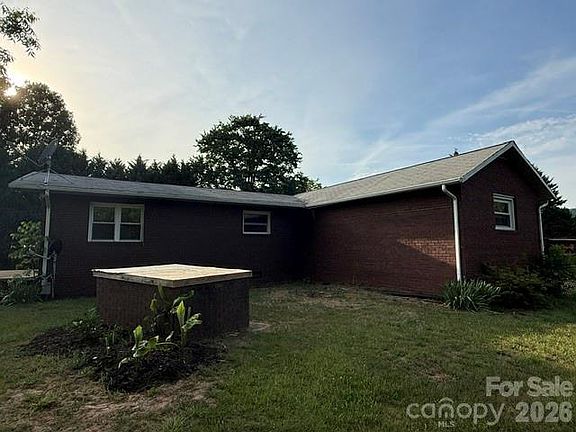 3rd image of 430 Ode Kerley Ln