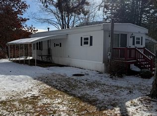 4 Center St, Brimfield, MA 01010