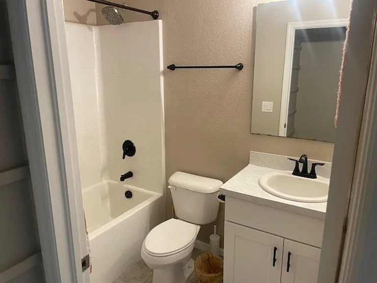 2nd Bathroom
