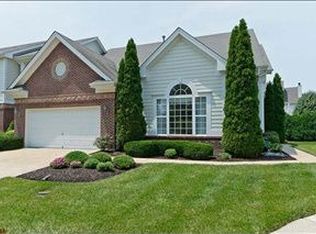 437 Shetland Valley Ct, Chesterfield, MO 63005