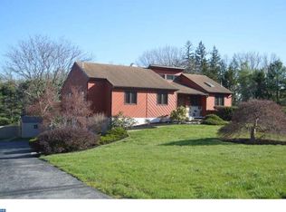 1 Fox Ridge Rd, Glenmoore, PA 19343
