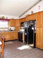 Kitchen - Oak, Tile, 