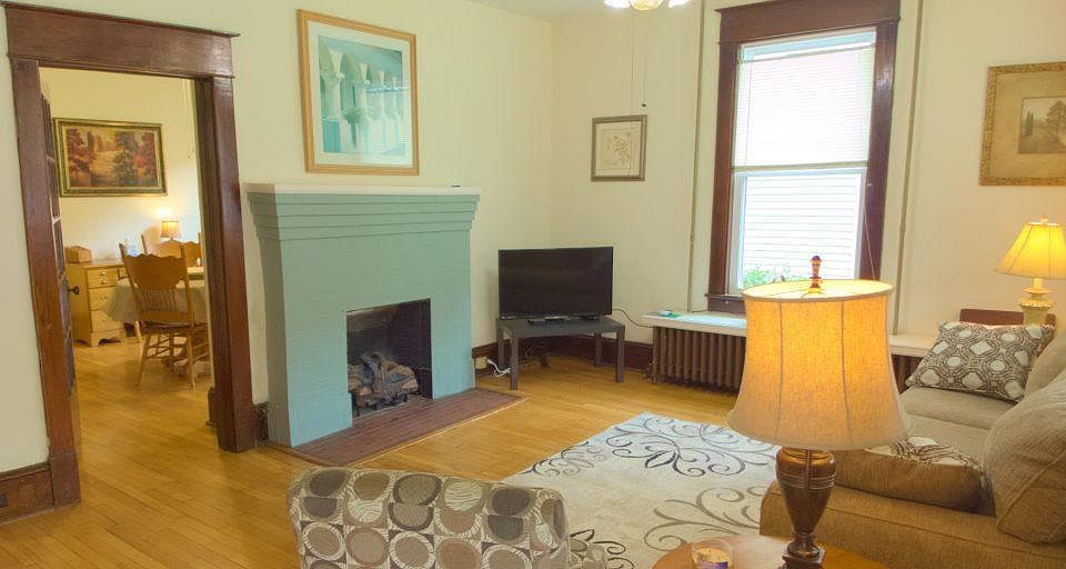 1st image of 1841 Oxford Ave SW #1841