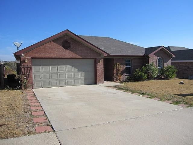 1st image of 2614 Curtis Dr