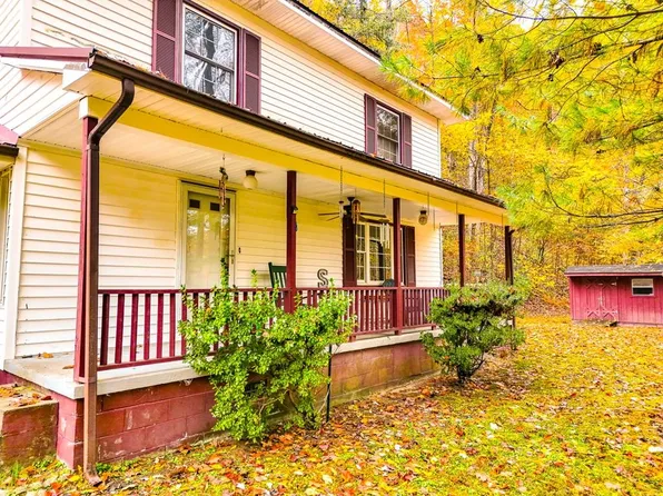 424 King Solomon Colley Rd, Breaks, VA 24607