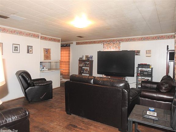 2nd image of 417 N 16th St