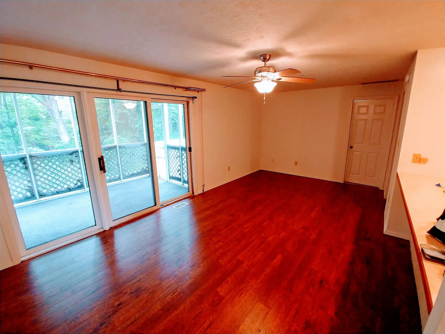 1 bed, 660 sqft, $1,100 — Photo 2