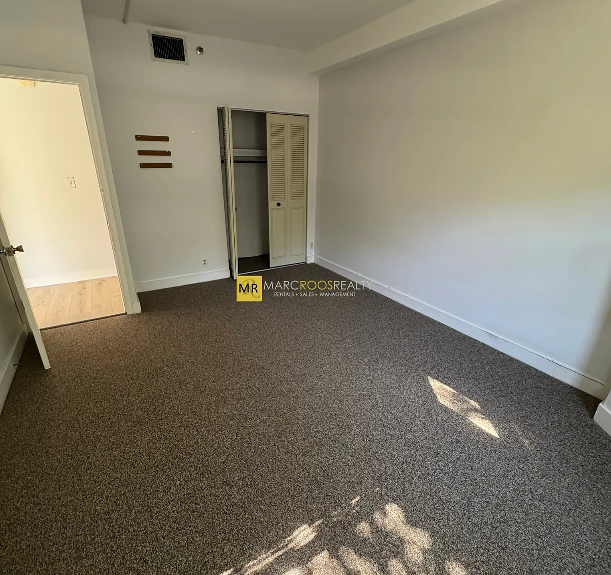 2 bed, 850 sqft, $3,600 — Photo 4