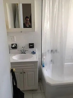 Rented by Lang Realty LLC | media 4