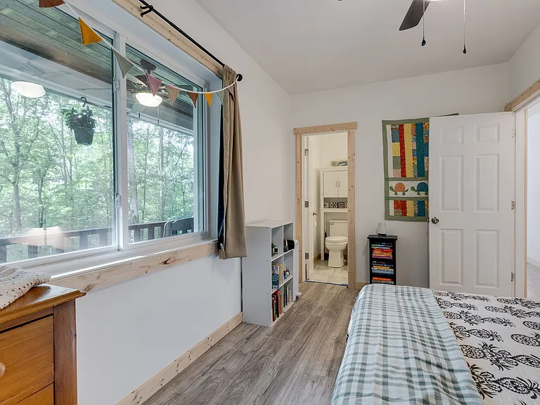 7872 Oscar Green Rd — Photo 10