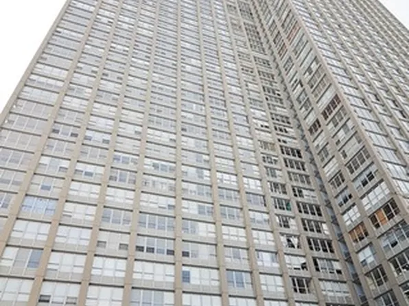 655 W Irving Park Rd APT 3105, Chicago, IL 60613