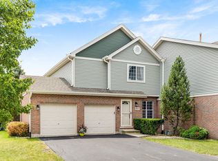 3527 Cerena Ct, Aurora, IL 60504