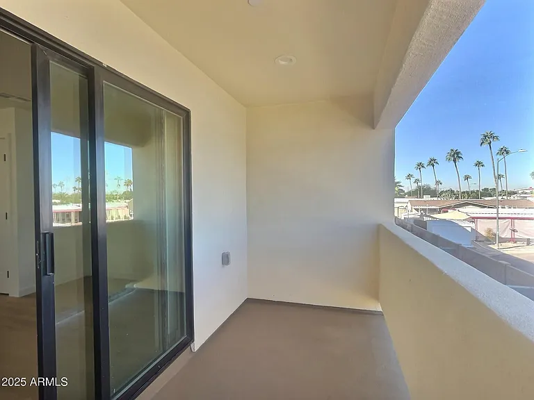 2502 E Paradise Ln #2 — Photo 22