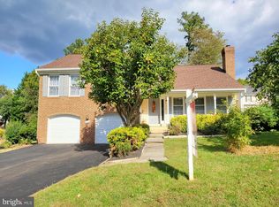 9116 Lake Braddock Dr, Burke, VA 22015