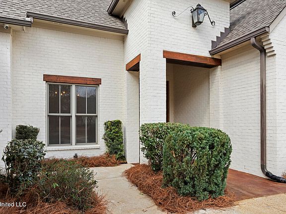 4th image of 103 Camden Way