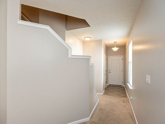 2nd image of 8346 Berrybush Ln