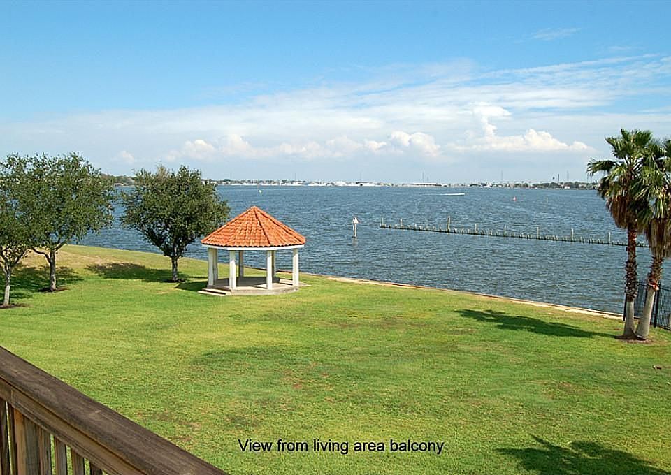 1st image of 107 Twin Oaks Way