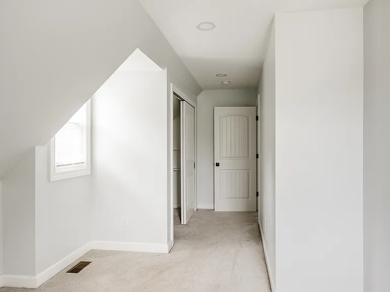 613 E Euclid St — Photo 11