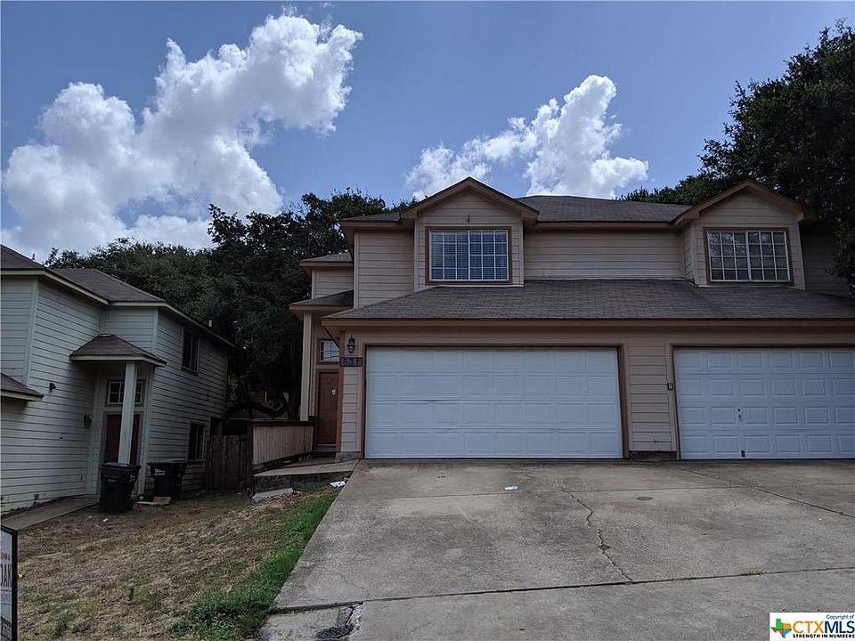 1st image of 831/833 Sagewood Trl