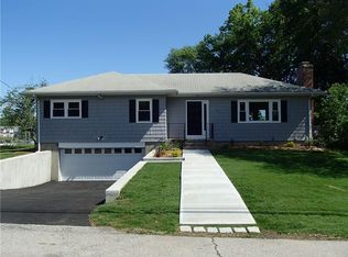 44 Reardon Ave, Riverside, RI 02915