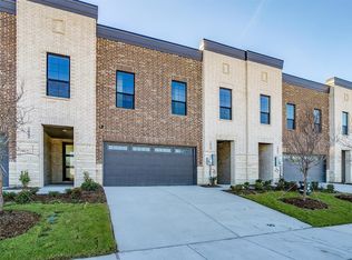 2049 Layla Dr, Waxahachie, TX 75165