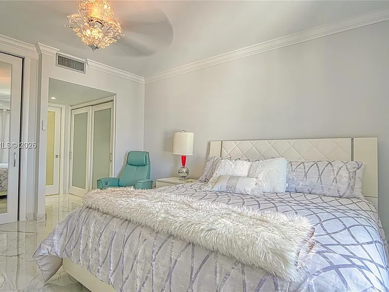 3550 Galt Ocean Dr #1808 — Photo 14