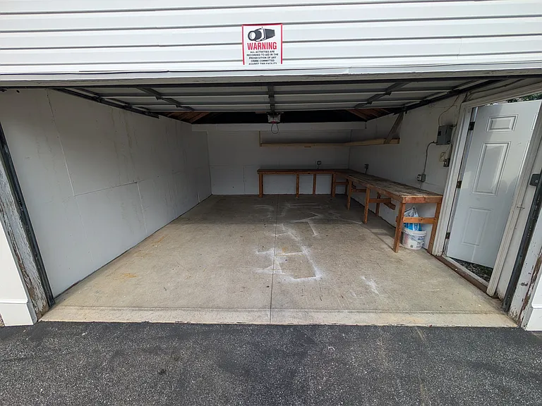 W Roland Rd — Photo 3