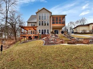 357 E Lake Dr, Edwardsville, IL 62025