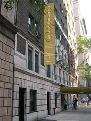 Sold by Corcoran | media 6