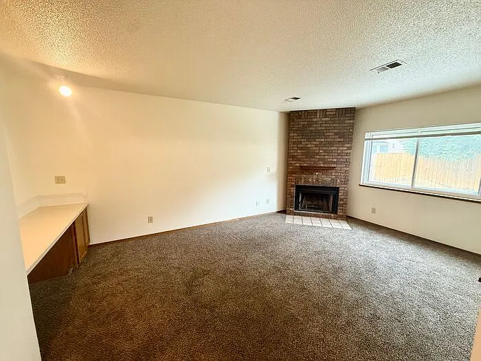 5809 W 18th St — Photo 13
