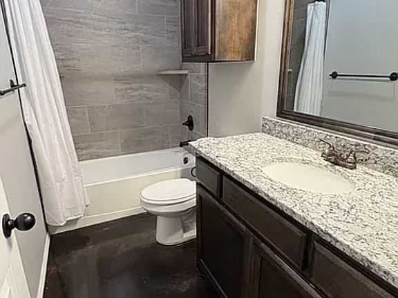 4th image of 576 S Cemetery Rd