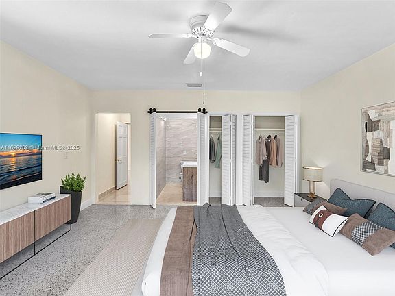5th image of 2000 N Hibiscus Dr