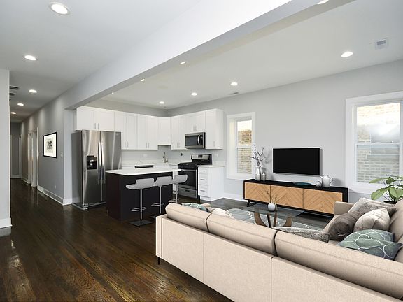 4th image of 4906 N Rockwell St #2