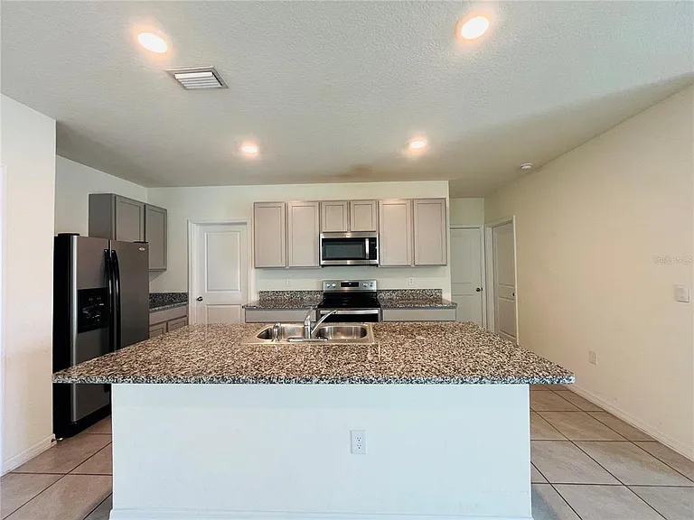 10624 Penny Gale Loop — Photo 2