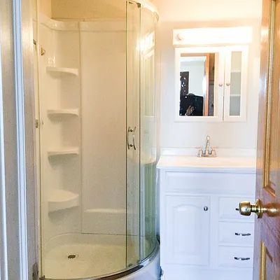 Rented by Farran & Associates | media 32