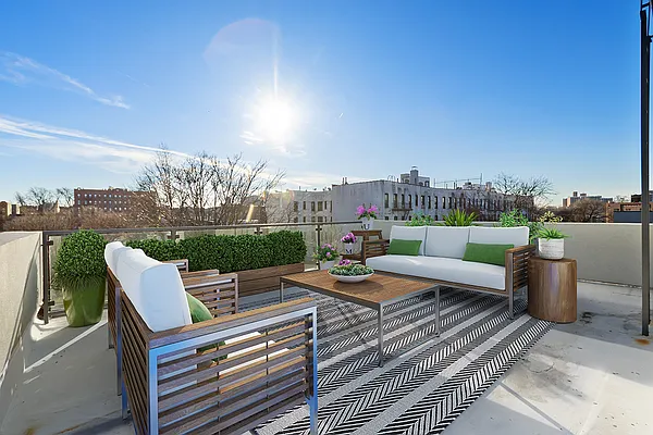 Sold by Avenues Real Estate | media 1