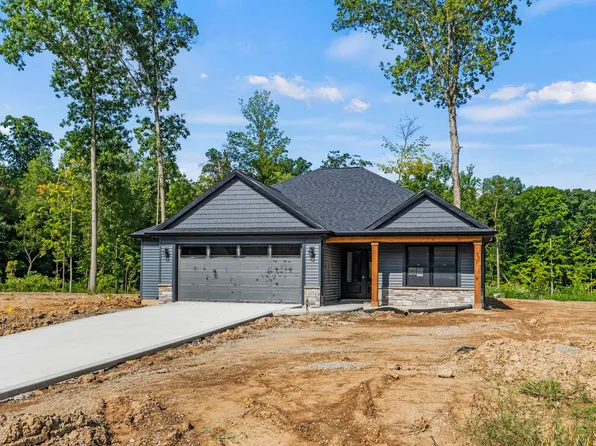 4854 Falcon Pkwy, New Haven, IN 46774